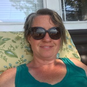 Meet your Posher, Valerie